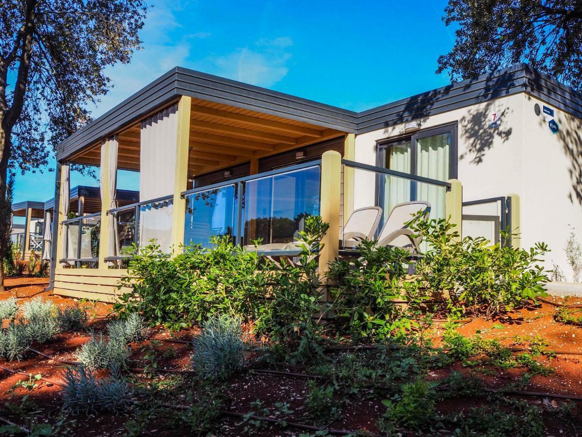 Victoria Mobilehome In Istra Premium Camping Resort Funtana Eksteriør billede