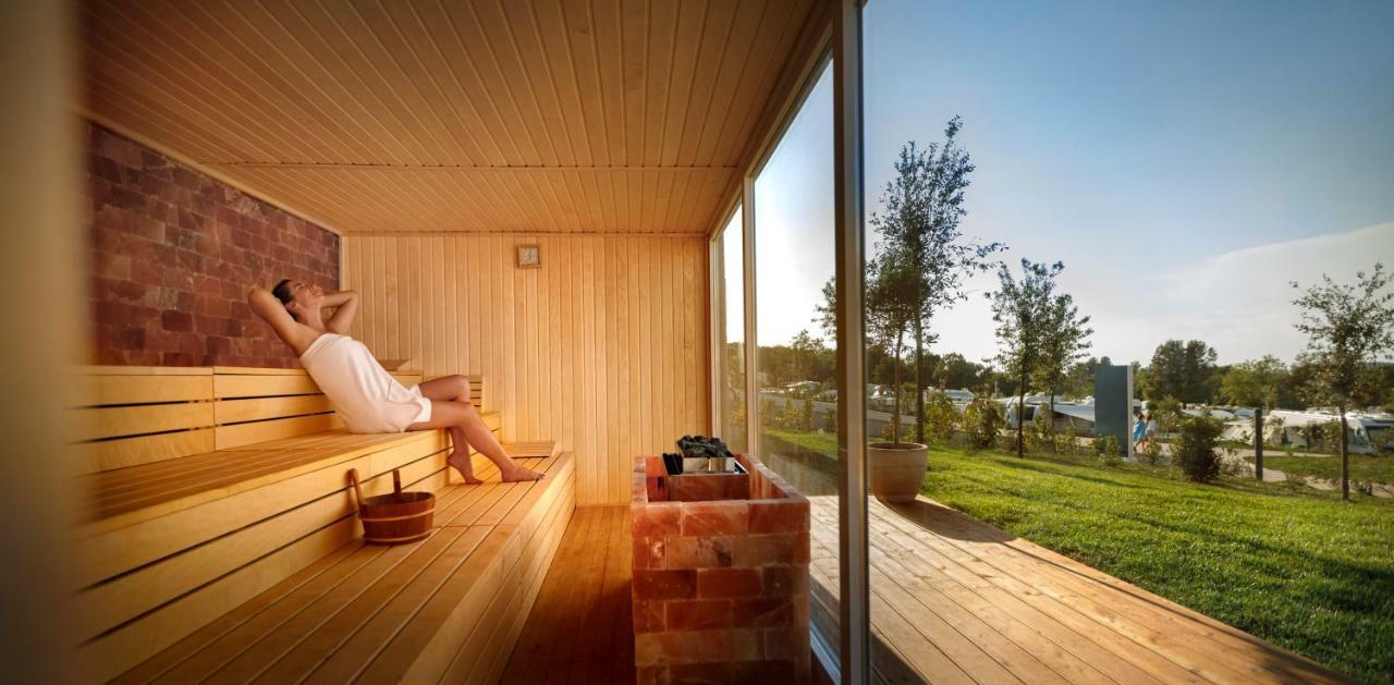 Victoria Mobilehome In Istra Premium Camping Resort Funtana Eksteriør billede